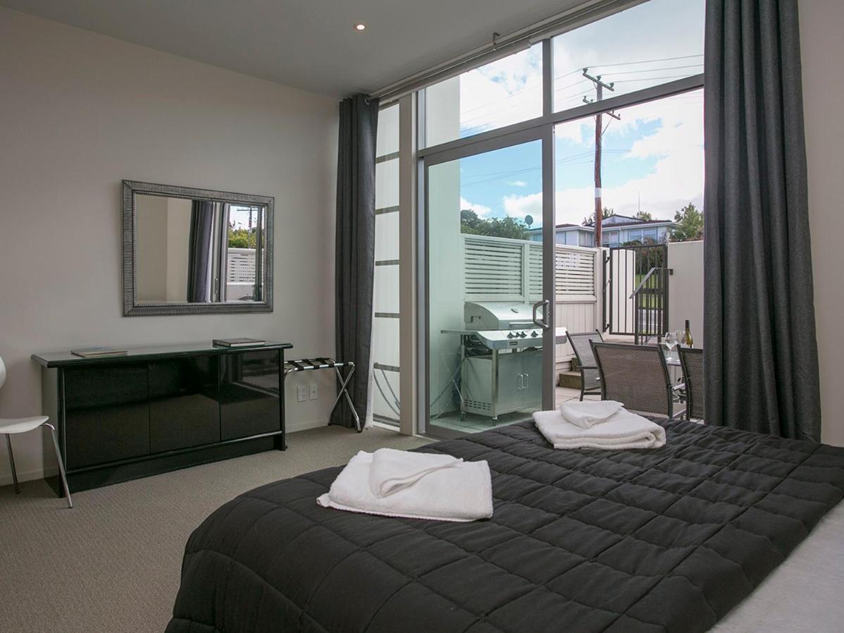 Marinaside Villa - Taupo Holiday Apartment Exterior foto